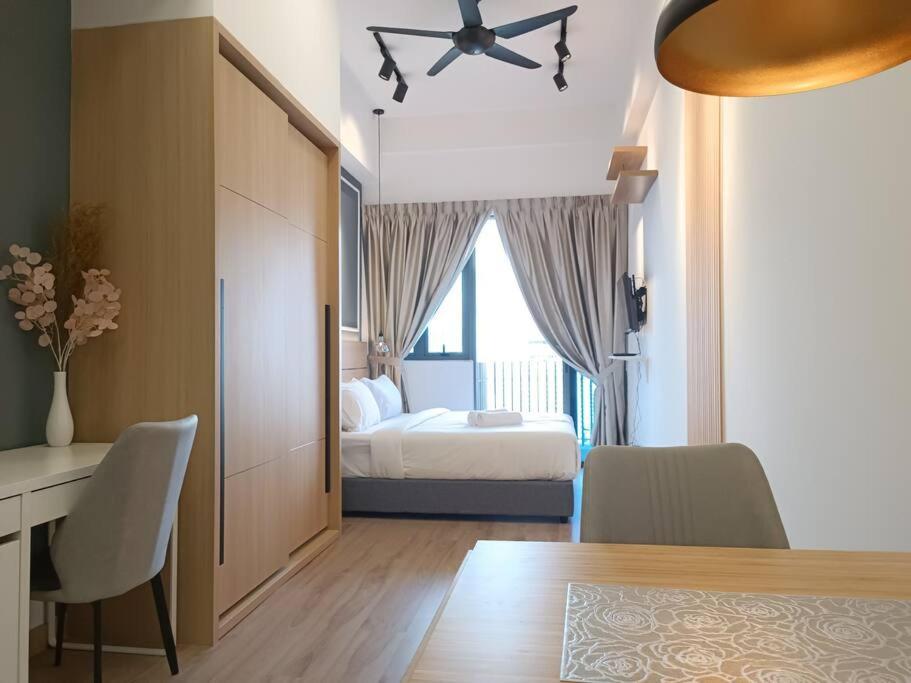 Col 29b Cozy With Klcc Balcony View Pangsapuri *