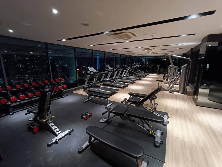 Col 29b Cozy With Klcc Balcony View Apartment