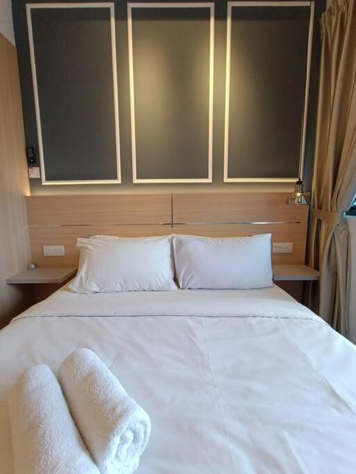 Col 29b Cozy With Klcc Balcony View